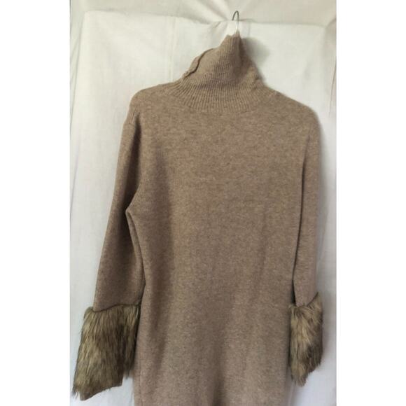 Boston Proper Tan Knit Pullover Turtleneck Dress with faux fur sleeve ends Sz L - Picture 5 of 9